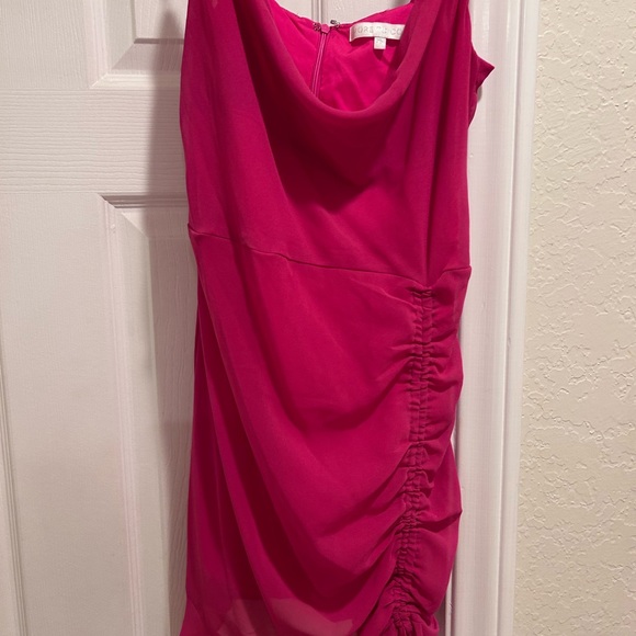 Chic Fuchsia Mini Dress - Picture 4 of 6